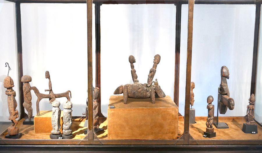 DOGON